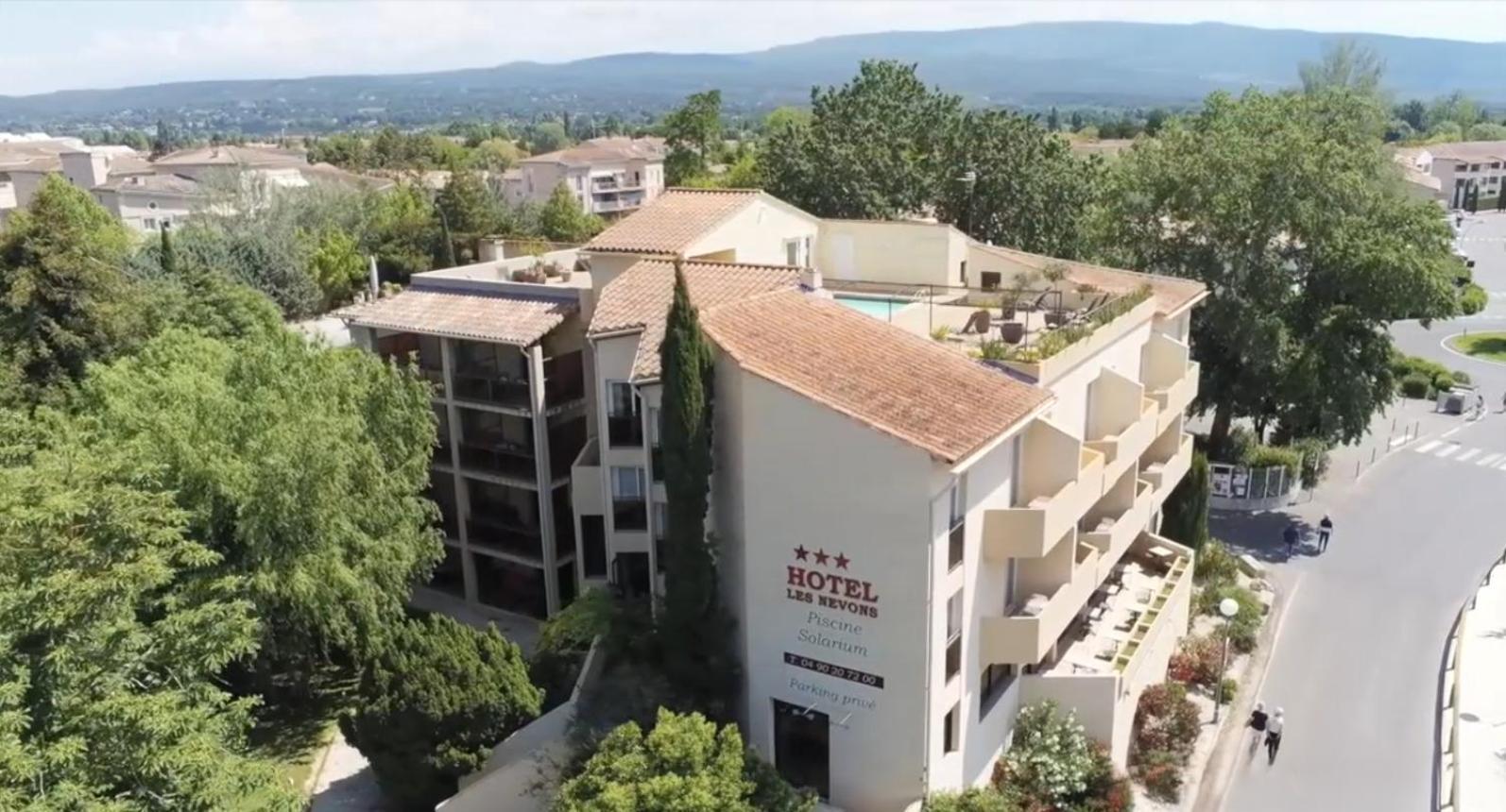 Hotel Les Nevons LʼIsle-sur-la-Sorgue Zewnętrze zdjęcie