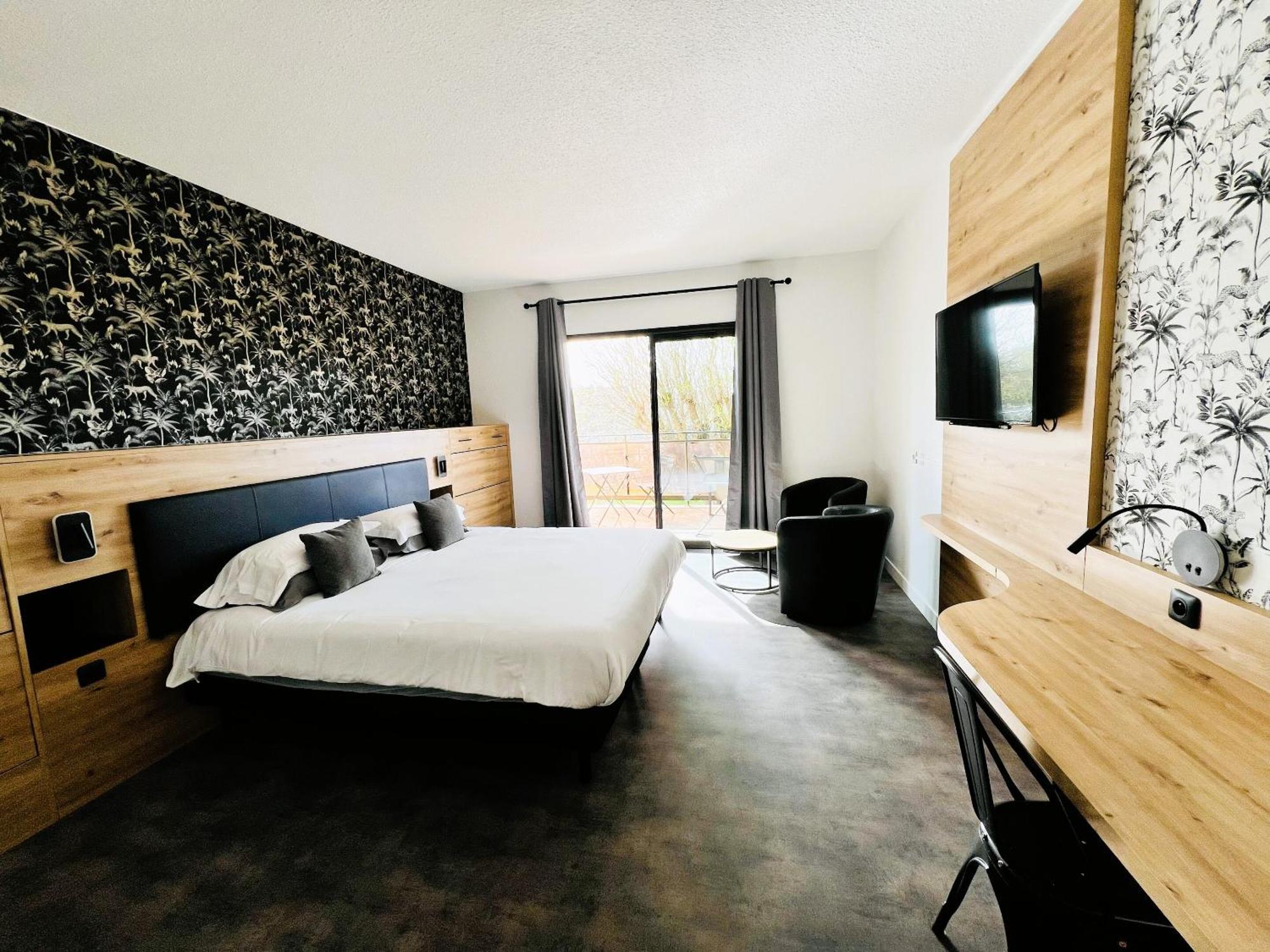 Hotel Les Nevons LʼIsle-sur-la-Sorgue Pokój zdjęcie